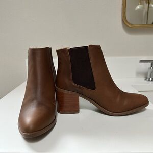Nisolo Heeled Chelsea Commuter Boot | Size 7.5